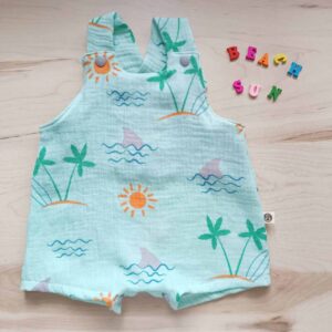 Peto verano muselina, muy fresquito, ideal para el calor. Hecho a mano por La Sombra Del Gato
