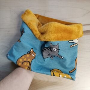 Braga de cuello de gatos suave y especial para el frio del invierno hecha a mano por La Sombra Del Gato