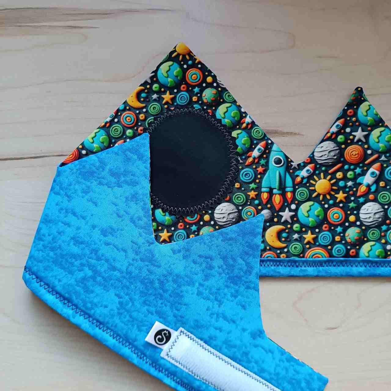 Corona de tela del espacio 3D - Imagen 3