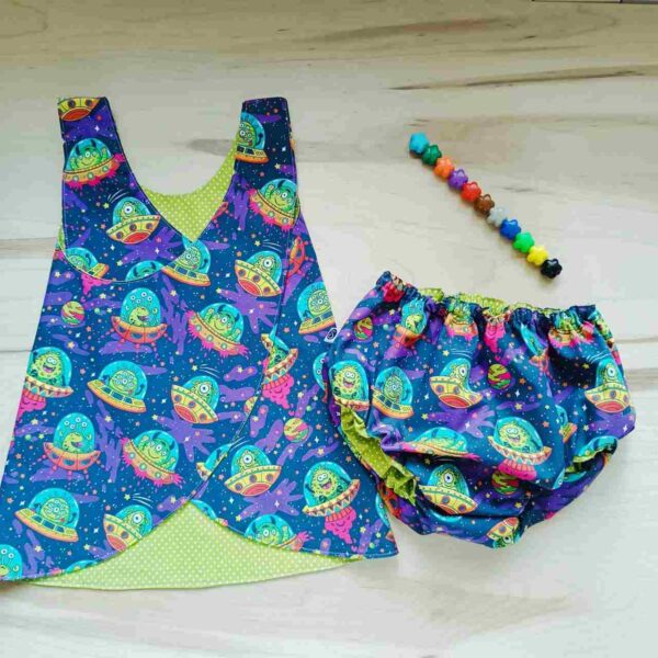 Vestido divertido reversible y evolutivo hecho a mano por la sombra del gato