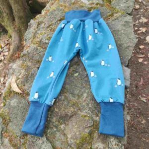 Pantalones crecederos confeccionados a mano por La Sombra Del Gato