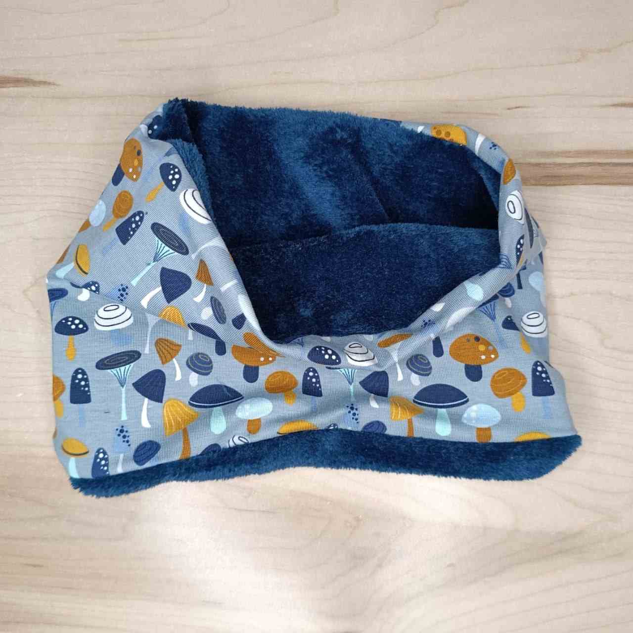 buf-cuello-de-invierno-de-setas-hecho-por-la-sombra-del-gato.j