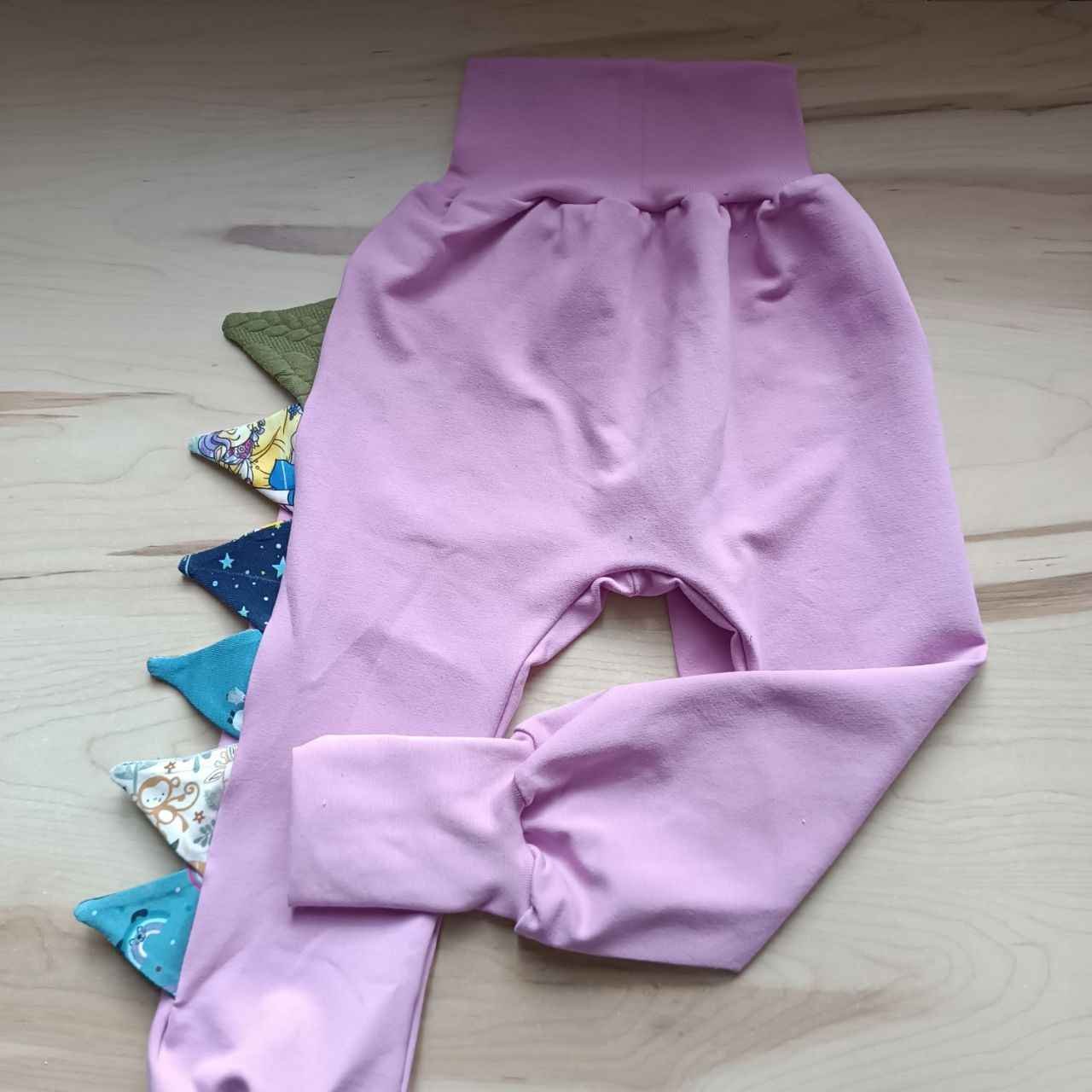 Pantalones evolutivos personalizables con escamas de dragón de La sombra Del Gato